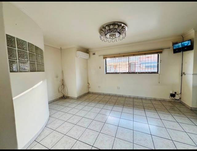3 BEDROOM PROPERTY TO RENT IN RESERVOIR HILLS